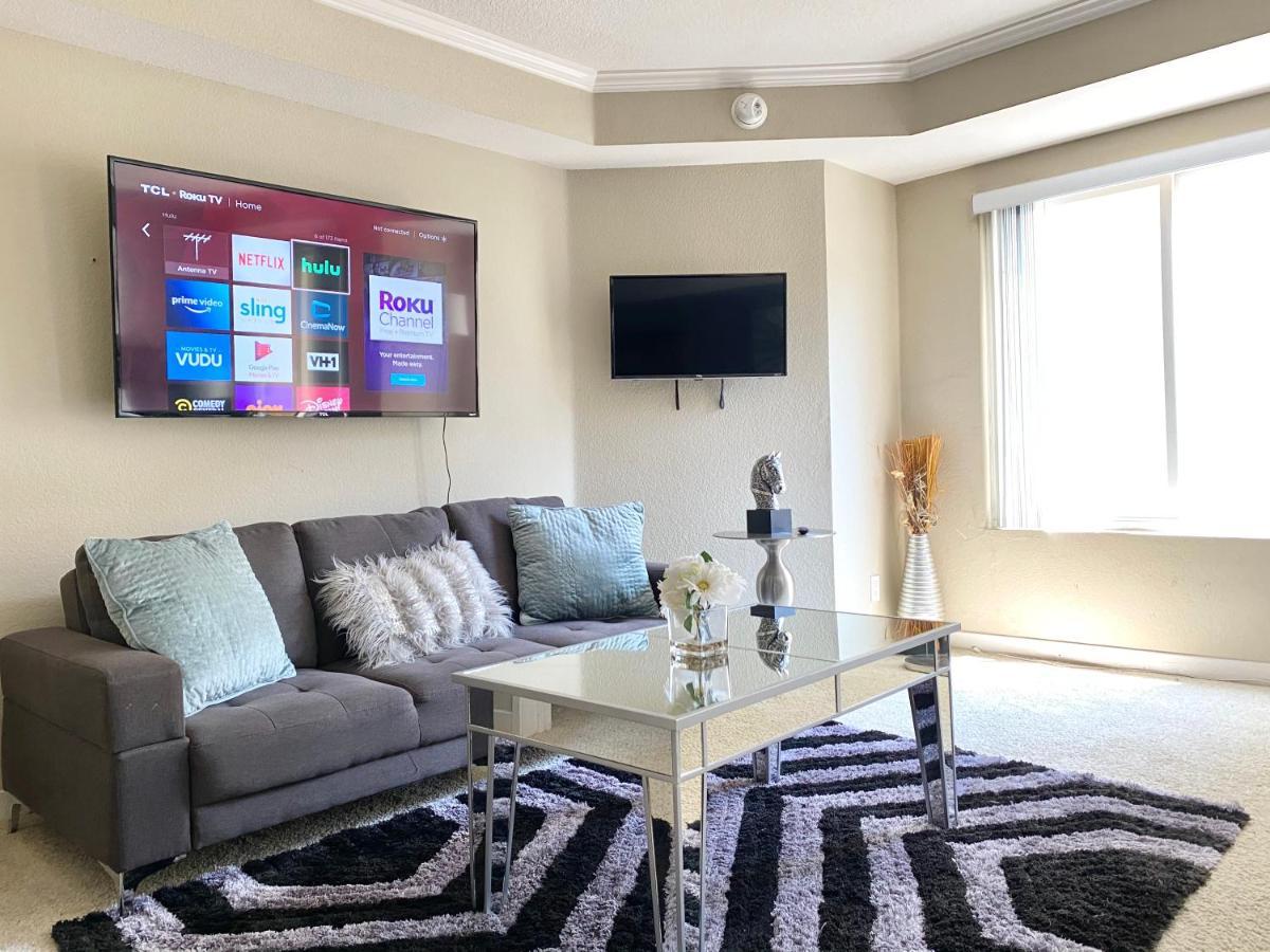 Апартаменти Holywood Hills !!! 2Bed Studio !!! Лос-Анджелес Екстер'єр фото