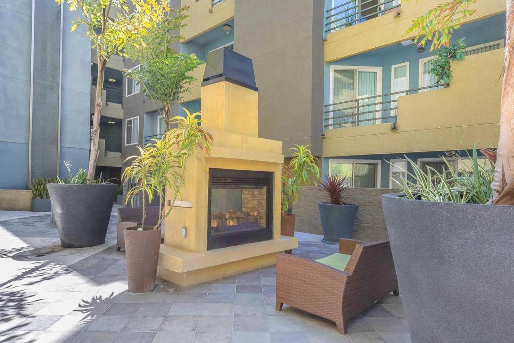 Апартаменти Holywood Hills !!! 2Bed Studio !!! Лос-Анджелес Екстер'єр фото