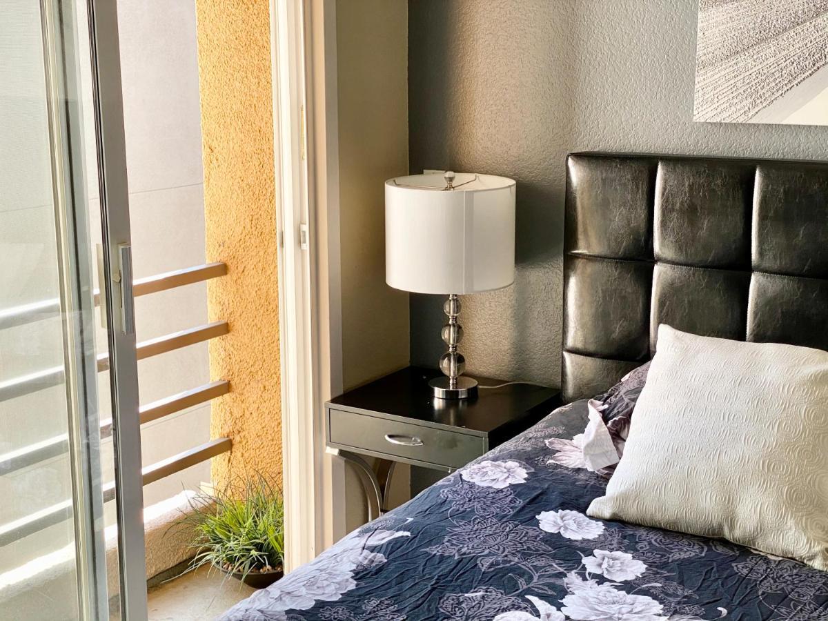 Апартаменти Holywood Hills !!! 2Bed Studio !!! Лос-Анджелес Екстер'єр фото