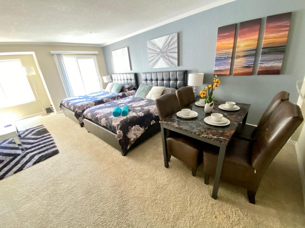 Апартаменти Holywood Hills !!! 2Bed Studio !!! Лос-Анджелес Екстер'єр фото